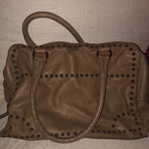 Most spacious shoulder bag ever